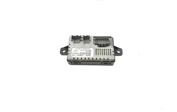 Jaguar XJ X350 Central body control module 7W9314B663AD