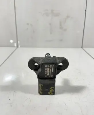 Volkswagen Golf VI Air pressure sensor 036906051G 0261230081