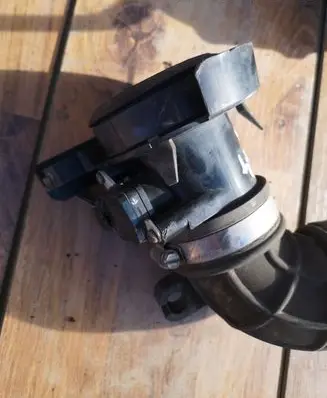 Suzuki SX4 Mass air flow meter 1974005120