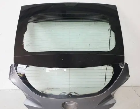 Hyundai Veloster Truck tailgate 