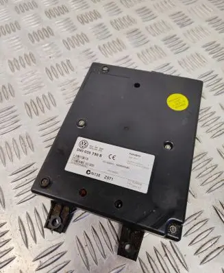 Skoda Superb B6 (3T) Bluetooth control unit module 5N0035730B