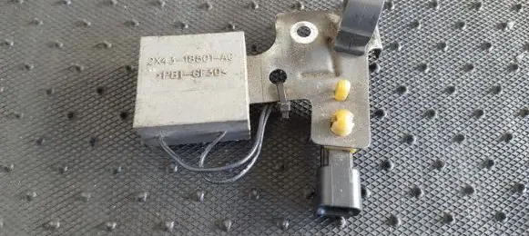 Air conditioning (A/C) pressure sensor