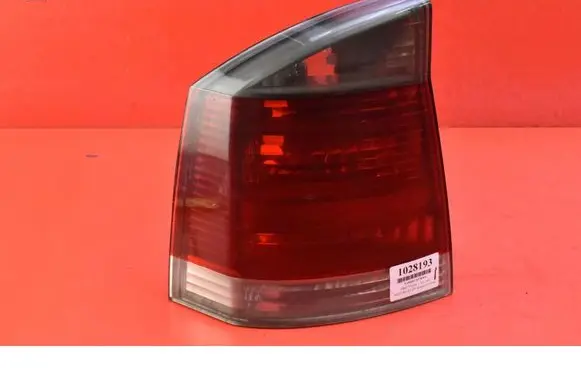 Opel Vectra C Rear/tail lights 13157646