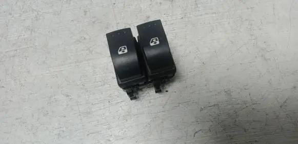 Renault Espace - Grand espace IV Electric window control switch 015088B