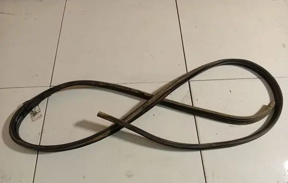 Nissan Almera Tino Rubber seal rear door 