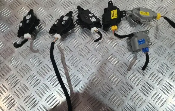 KIA Niro A/C air flow flap actuator/motor MM10535