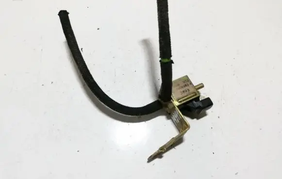 Audi 80 90 S2 B4 Turbo solenoid valve 7906283a