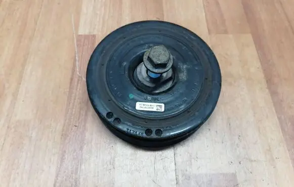 Renault Espace IV Crankshaft pulley 8200767762 8200386207 8200386209