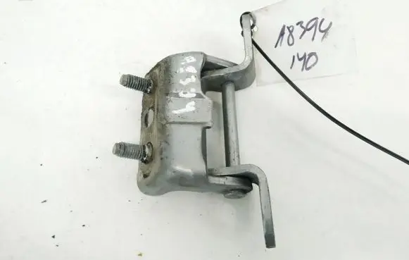 Nissan Primera Tailgate/trunk/boot hinge