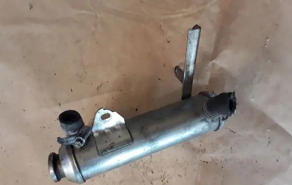 Opel Vectra C EGR valve cooler 55203716