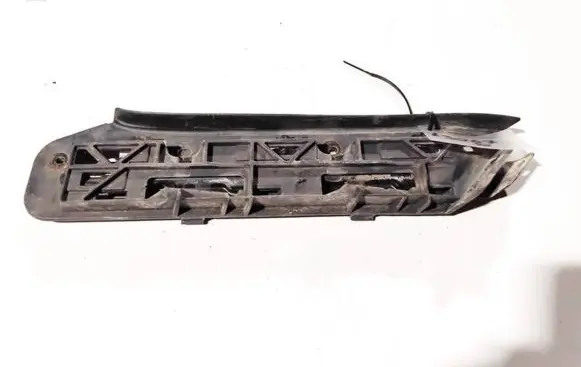 Volkswagen Touran I Front bumper mounting bracket 1t0807935
