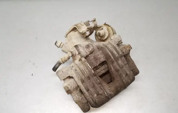 Opel Zafira A Rear brake caliper