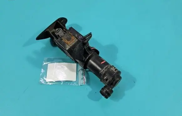 Lexus RX 330 - 350 - 400H Headlight washer spray nozzle IMPRK1600567