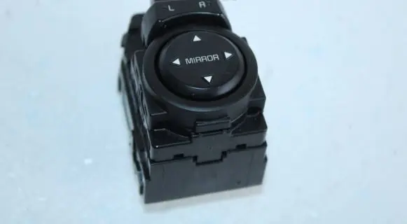 KIA Stonic Wing mirror switch