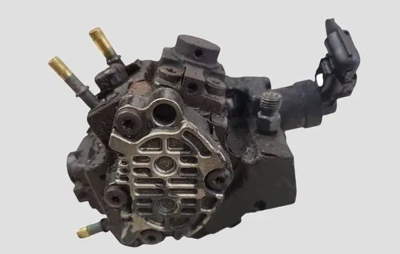 Renault Master III Fuel injection high pressure pump 8200912103 H8200912103 0445010234