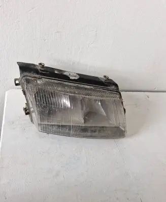 Volkswagen PASSAT B5 Headlight/headlamp
