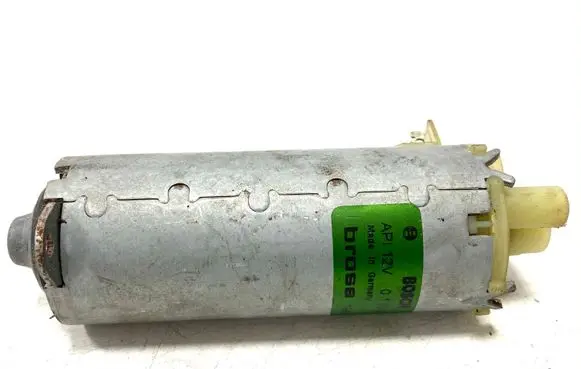 Volvo XC60 Seat adjustment motor 198392104 198392 0130002530