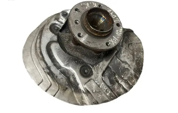 BMW X1 E84 Front wheel hub 17452710 31216784865 6784865