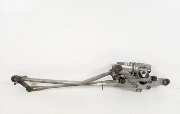 Porsche Panamera (970) Front wiper linkage and motor