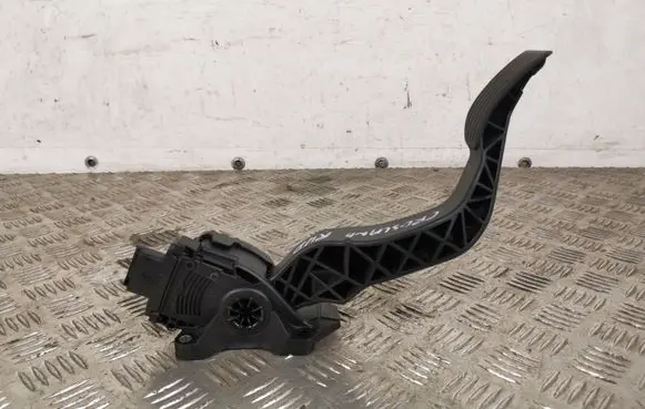 Opel Crossland X Accelerator throttle pedal 3638808