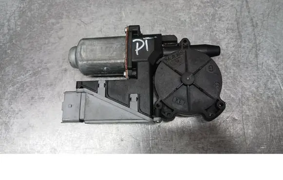 Peugeot 307 CC Rear door window regulator motor