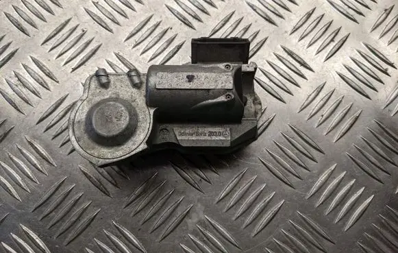 Mercedes-Benz E W211 Steering wheel lock A0375456132