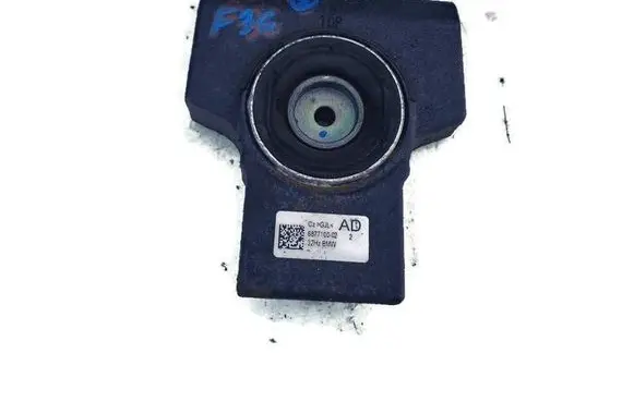 BMW 4 F36 Gran coupe Rear differential mounting bracket 6877100