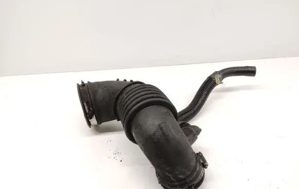 Dodge Nitro Turbo air intake inlet pipe/hose 04880269AA