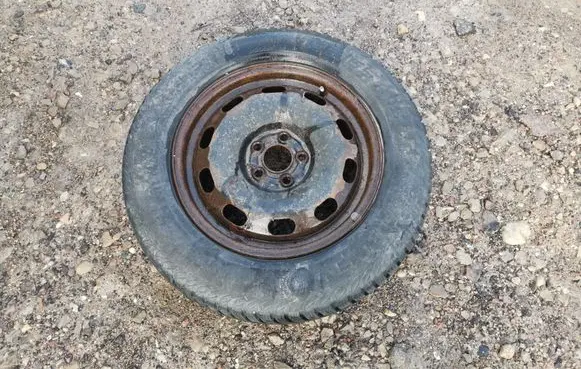Volkswagen Golf IV R15 spare wheel 1J0601027H 19565R15
