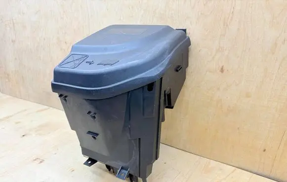 Peugeot RCZ Fuse box set 9658447380