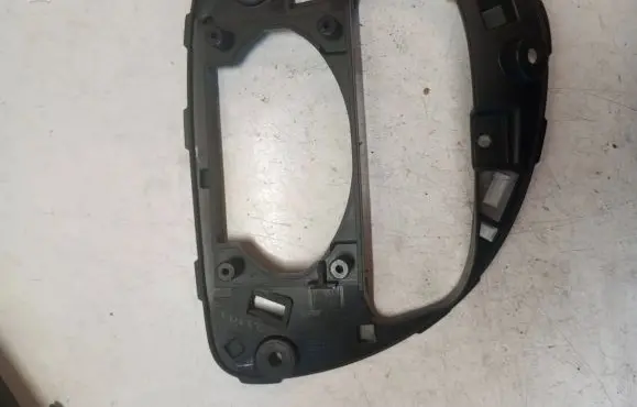 Volvo S60 Dash center speaker frame 8633364