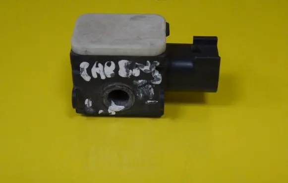 KIA Carens I Airbag deployment crash/impact sensor 95930-1D000