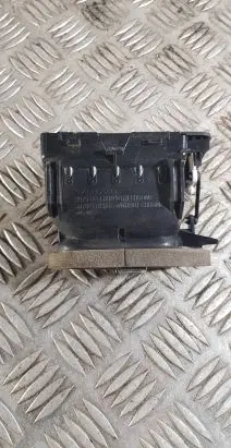 Volvo V70 Dash center air vent grill 30755184 30755178