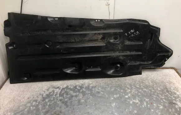 Ford Kuga II Side bottom protection GV6111133BABILI GV6111133BA