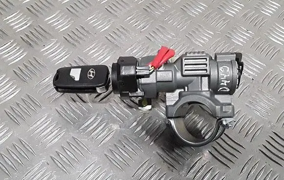 Hyundai i30 Ignition lock 6e5t15607ca