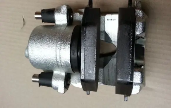 Audi A1 Front brake caliper 82UY