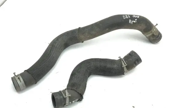 Nissan X-Trail T32 Engine coolant pipe/hose