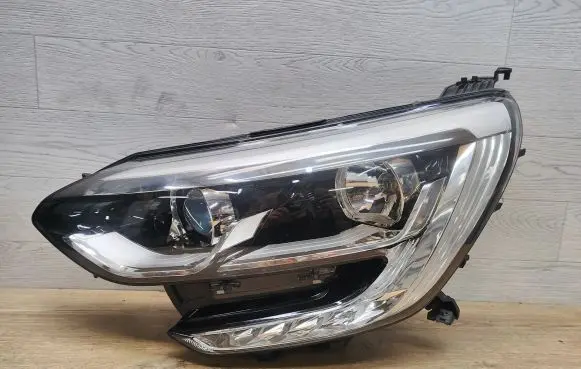 Renault Megane IV Headlight/headlamp 260603157R