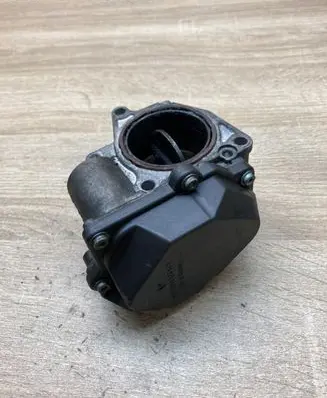 Volkswagen PASSAT B6 Throttle valve 03G128063A