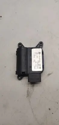 Volkswagen PASSAT B7 A/C air flow flap actuator/motor 3c0907511am