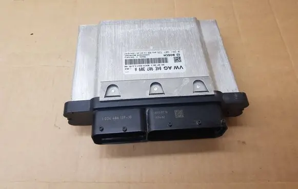 Volkswagen Golf VII Engine control unit/module 04E907309A 0261S07726