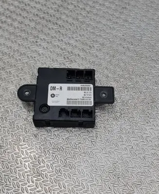 Chrysler Pacifica Sliding door control unit/module 68225096AF