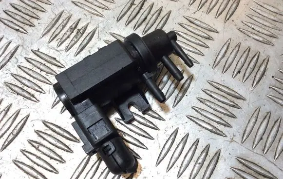 Volkswagen Golf V Turbo solenoid valve 1K0906627