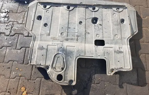 Hyundai i40 Engine splash shield/under tray 291103Z100XXX 291103Z100