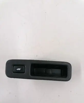 Honda Accord Tailgate opening switch M20419