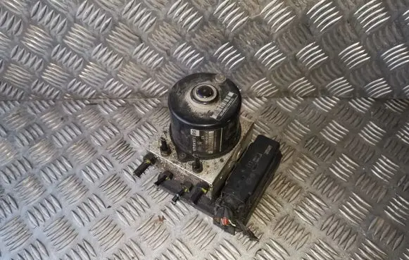 Audi A2 ABS Pump 8Z0907379C 8Z0614517E
