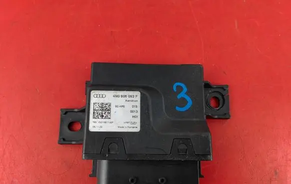 Audi A8 S8 D5 Fuel pump relay 4N0906093F
