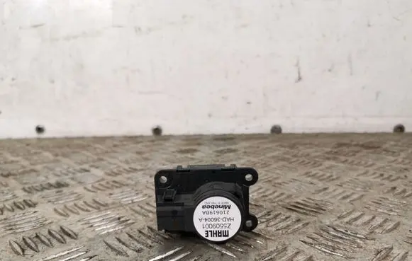 Opel Crossland X Air flap motor/actuator Z5509001