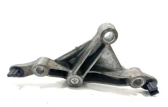 Renault Scenic II - Grand scenic II Gearbox mounting bracket 072S22