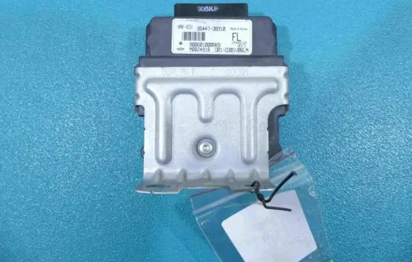 Hyundai ix35 Central body control module 95447-3B310 IMPRK870808